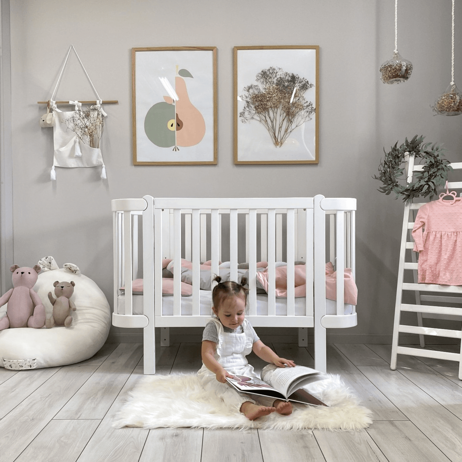 Veres Monaco Babybett 120x60 – luxuriöses und sicheres Gitterbett für stilvolle Babyzimmer